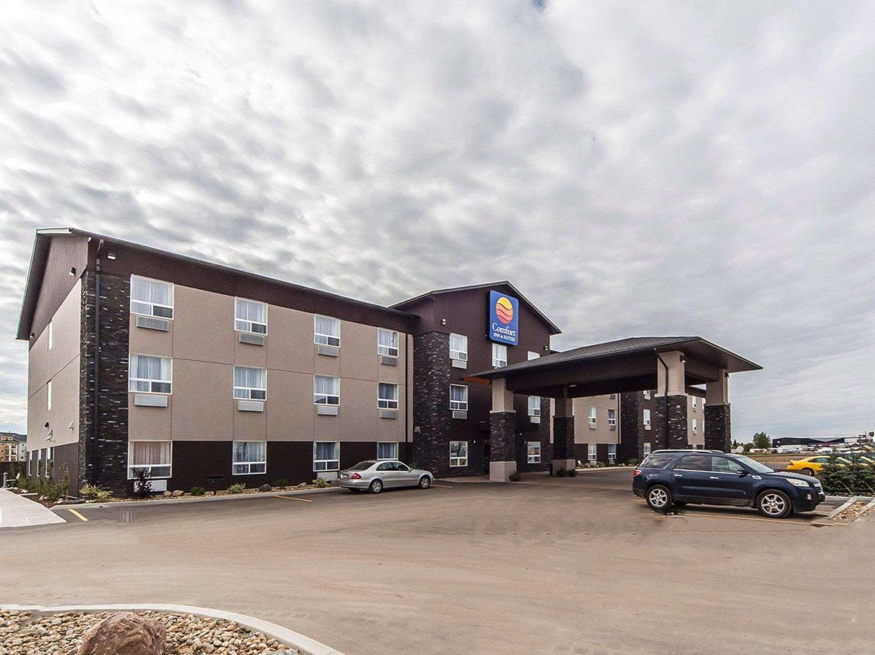 Hotel Comfort & Bonnyville