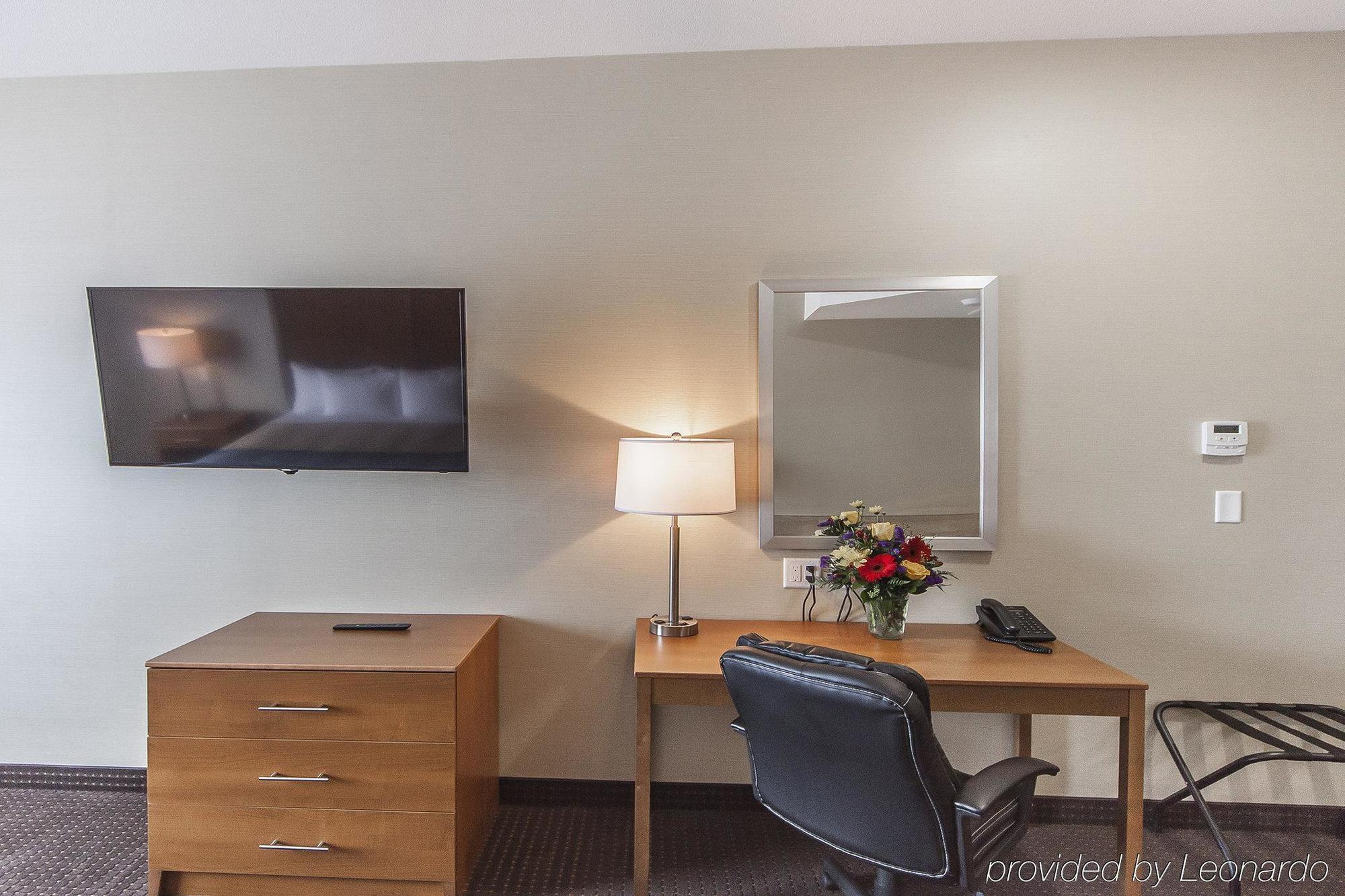 Comfort Inn&suites 3*